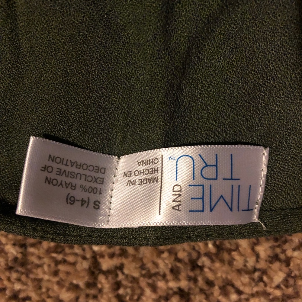 Dress - Picture 2 of 2